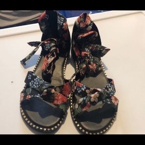 Cute floral sandals